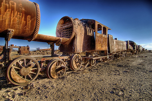train-on-desert-by-will-hybrid-flickr.jpg